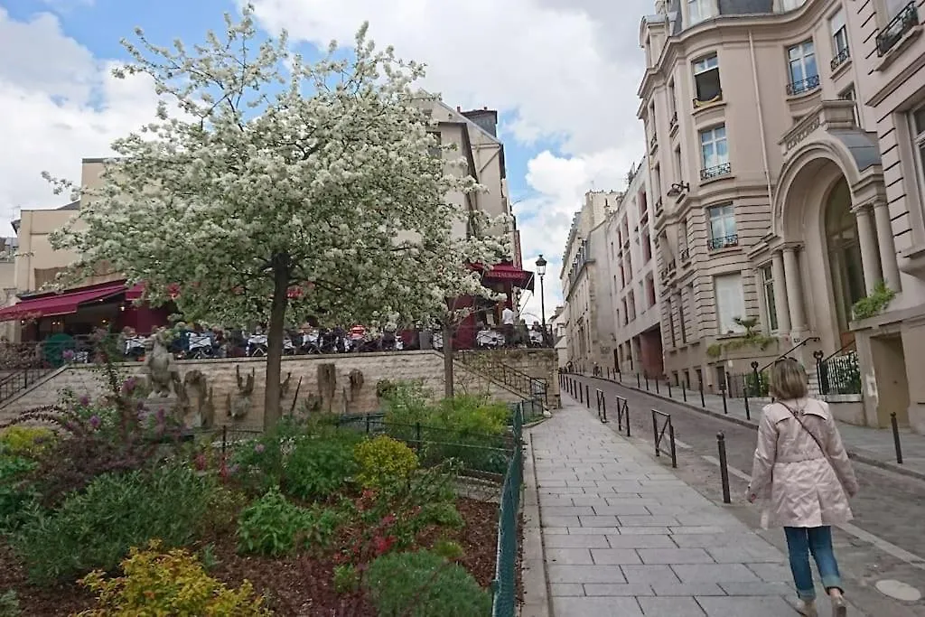 Excellent Appart Totalement Renove Paris Apartment